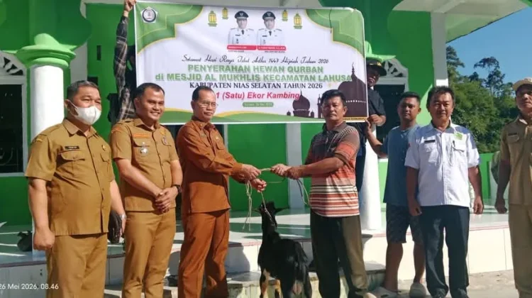 Idul Adha, Pemkab Nisel Berikan Bantuan Hewan Qurban di Empat Mesjid