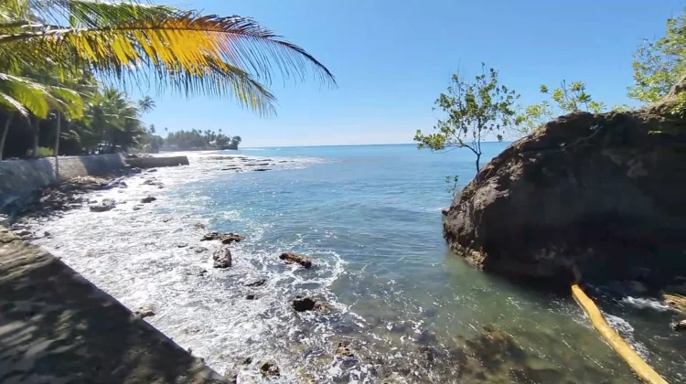 Pesona Batu Atola di Desa Bawozaua, Nias Selatan