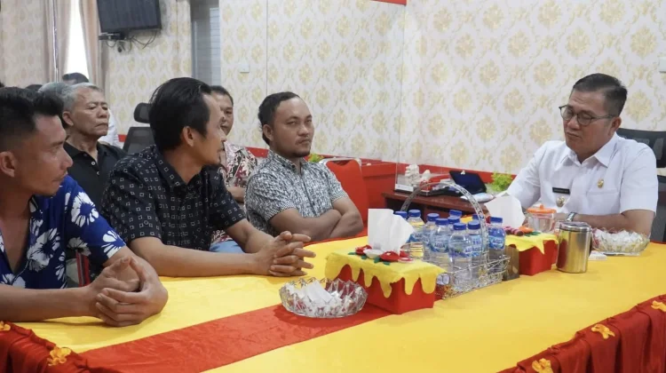 Bupati Nias Selatan Tampung Aspirasi Warga Samadaya Hilisimaetano