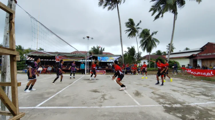 Pertandingan Perdana Turnamen Voli UNIRAYA Cup II