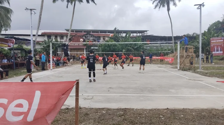 Pertandingan Perdana Turnamen Voli UNIRAYA Cup II