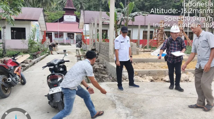 Kawal Akuntabilitas, Camat Telukdalam Monev Desa