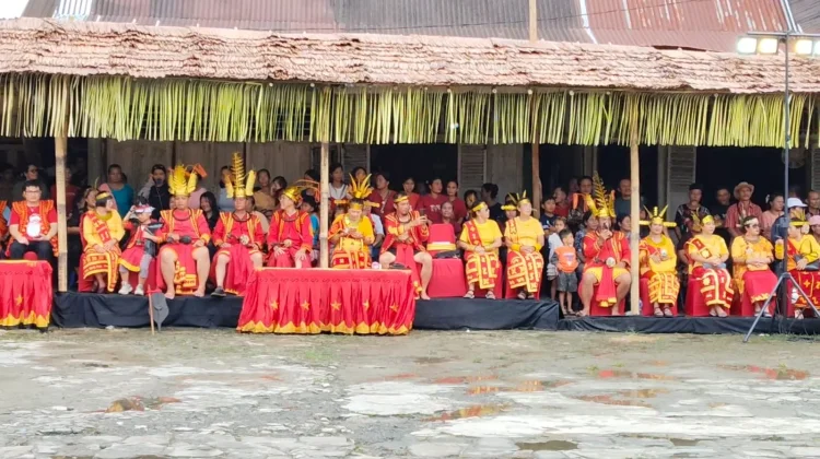 Budaya Fa'orasa dalam Pembukaan Maniamolo Fest 2026
