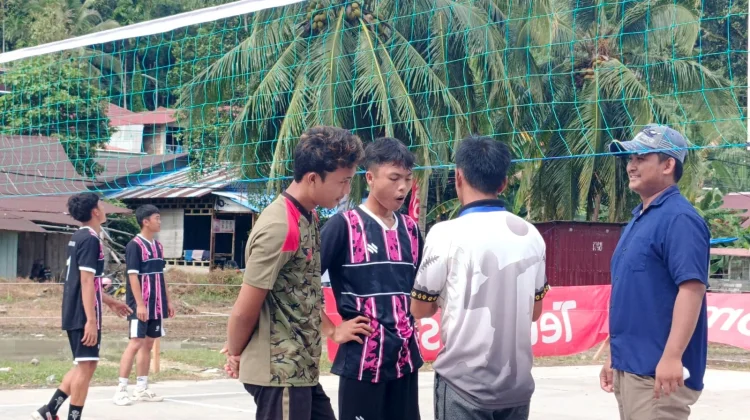 Mitra Kasih Melaju ke Semifinal, Taklukkan SMA Swasta Kampus 2-0