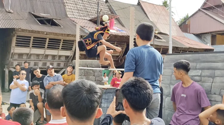 Festival Lompat Batu di Maniamolo Fest 2026