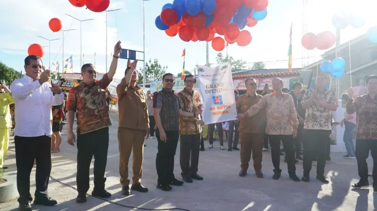 Bupati Nias Selatan Hadiri Peresmian RS Metta Medika