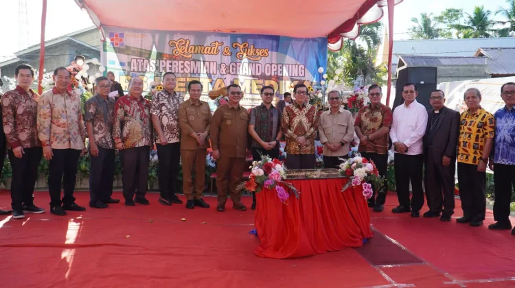 Bupati Nias Selatan Hadiri Peresmian RS Metta Medika