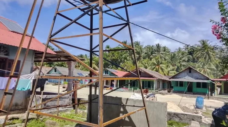 Karya Bakti TNI AD Rampungkan Pembangunan Sumur Bor Air Bersih di Desa Marit Baru