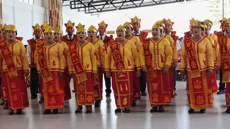 Kecamatan Fanayama Juara Pertama Zona I di Lomba Mars Perjuangan Nisel