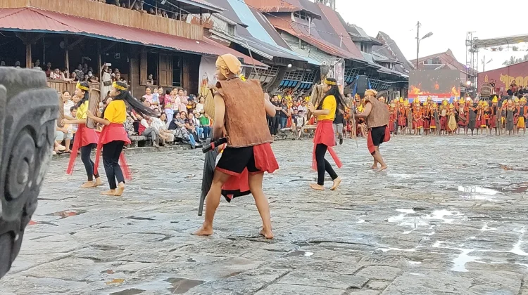Semarak Penutupan Bawomataluo Expo IV