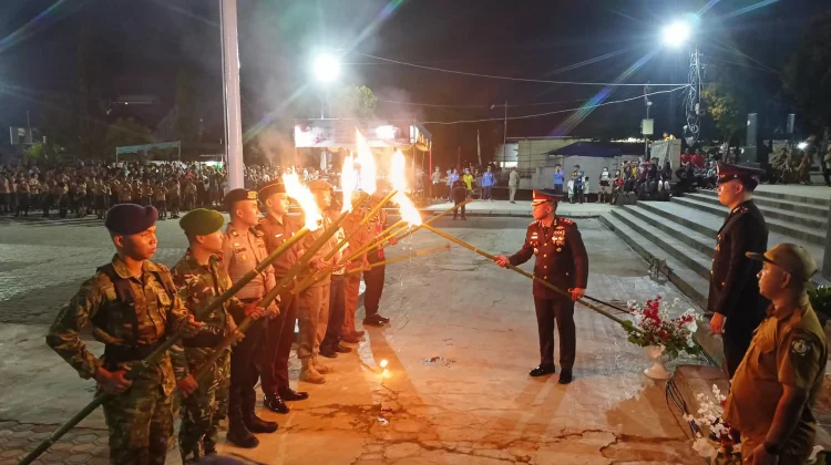 Upacara Taptu dan Pawai Obor Sambut HUT KEMRI ke-81 di Nisel