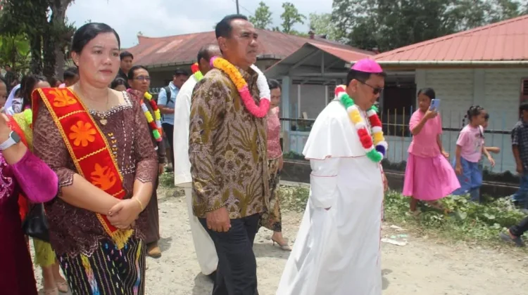 Wabup Nisel Hadiri Perayaan Pesta Pelindung Paroki St. Maria Ratu Surga Togizita