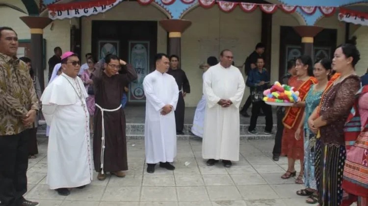 Wabup Nisel Hadiri Perayaan Pesta Pelindung Paroki St. Maria Ratu Surga Togizita