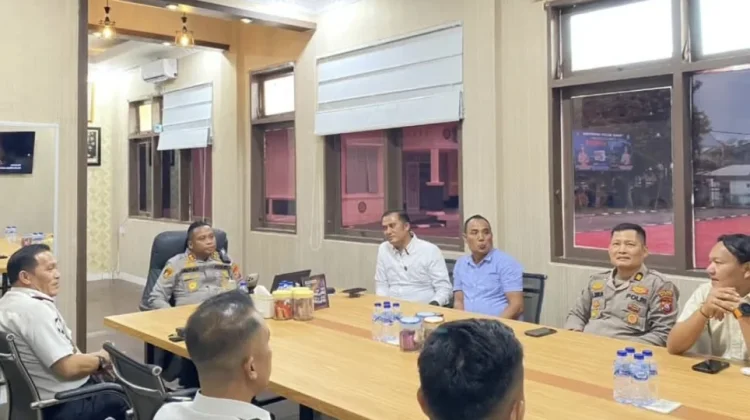 Perkuat Sinergi, Kalapas Kelas III Telda Silaturahmi ke Polres Nisel