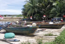 Aktivitas Nelayan di Desa Sondregeasi, Nias Selatan