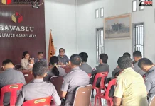 Bawaslu Nias Selatan Perkuat Sinergi Internal lewat Rapat Kelembagaan