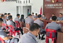 Bawaslu Nias Selatan Gelar Rapat Internal Perkuat Kinerja