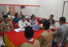 Penandatanganan Dokumen NPHD antara Pemkab dengan Ketua Kwarcab Nisel