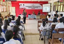 Sosialisasi Pendidikan Politik di SMA Negeri 1 Aramo