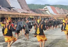 Atraksi Budaya pada Penutupan Maniamolo Fest 2026