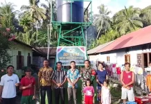 Karya Bakti TNI AD Rampungkan Pembangunan Sumur Bor Air Bersih di Desa Marit Baru