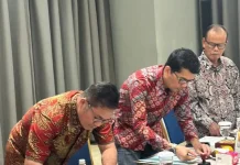 Pemkab Nisel Tanda Tangani Kerjasama dengan STT Pelita Kebenaran Medan