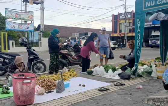 Pasar Tani Ramadan Nunukan Ramai, Petani Jual Produk Segar