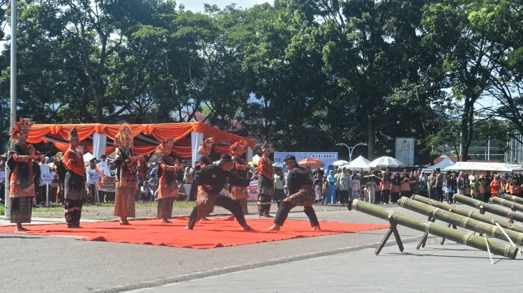Mahyeldi Buka Alek Anak Nagari 2026 di Bukittinggi