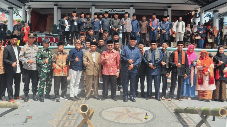 Mahyeldi Buka Alek Anak Nagari 2026 di Bukittinggi