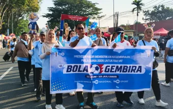 Fun Walk hingga Talkshow UMKM, Bola Gembira TVRI Semarak Warnai Car Free Day Padang