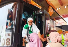 Kepulangan Jemaah Haji Kloter 11 Debarkasi Padang