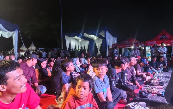 Ribuan Warga Padati Nobar Argentina Melawan Mesir di TVRI Sumbar