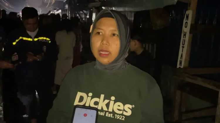 Potret Kebakaran Enam Rumah di Parwasal Pontianak Utara