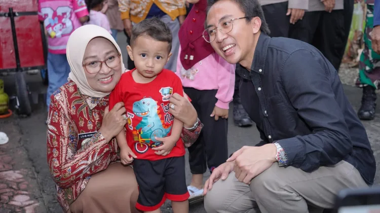 Kegiatan Bupati Kebumen Lilis di Pasar Sore Ramadan