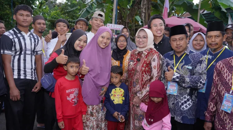 Kegiatan Bupati Kebumen Lilis di Pasar Sore Ramadan