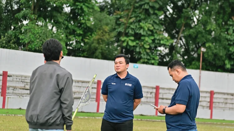 Tim Surveyor PSSI Inspeksi Stadion Goentoer Darjono Purbalingga