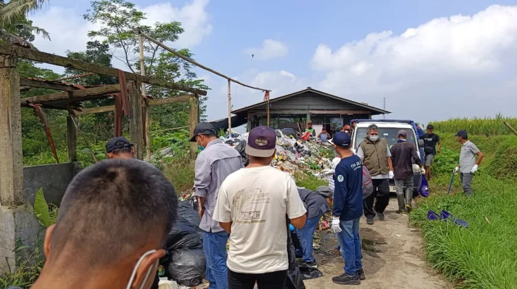 Gerakan Bersih dan Pemilahan Sampah Digelar di Karangsalam Lor