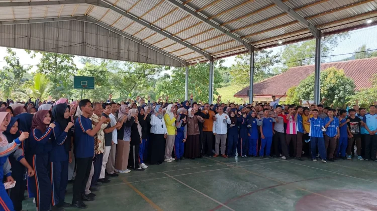 Kegiatan Aksi Bergizi di SMK 1 Karanggayam Kebumen