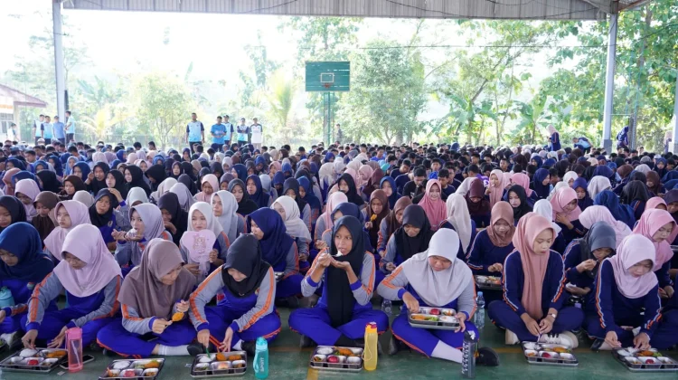 Kegiatan Aksi Bergizi di SMK 1 Karanggayam Kebumen