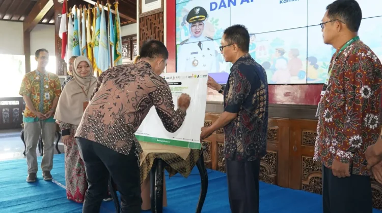 Kegiatan Pemkab Kebumen Luncurkan Program Serbu TBC dan Aplikasi Smart TB-R