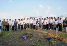 Bupati Lilis Lakukan Kegiatan Penanaman Pohon di Kabupaten Kebumen