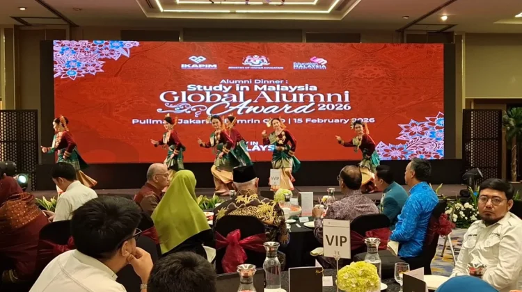 Pagelaran “The Malaysia Alumni Icon Awards & Outlook Forum” di Jakarta