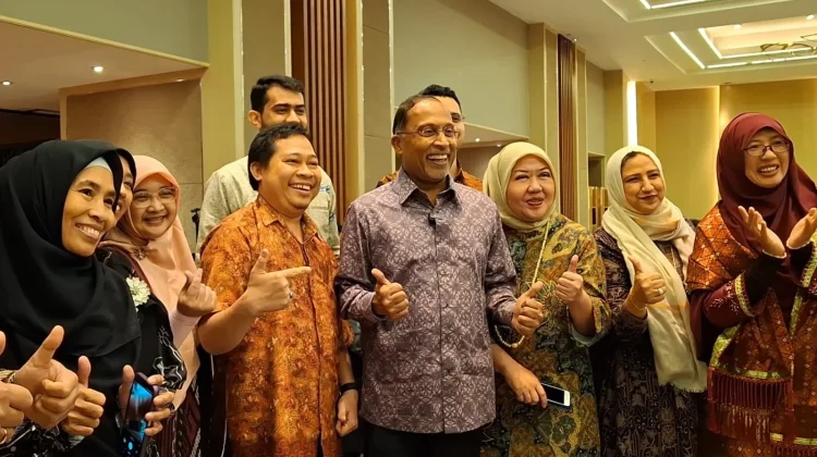 Pagelaran “The Malaysia Alumni Icon Awards & Outlook Forum” di Jakarta
