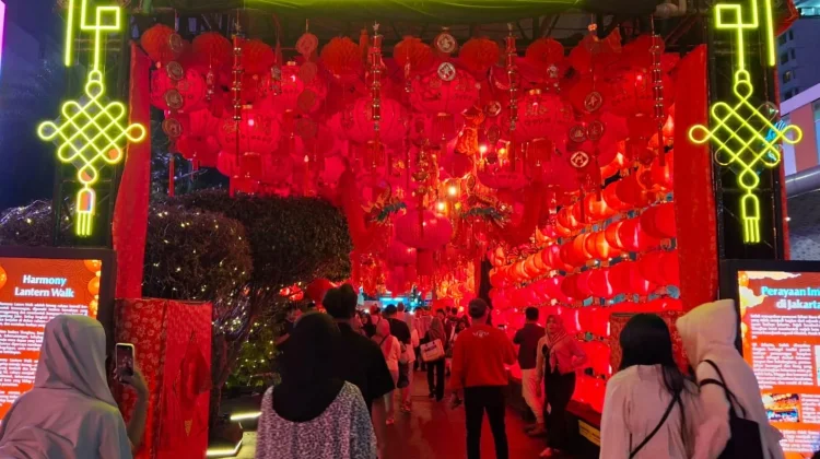Festival Imlek Jakarta, "Harmony Lantern Walk" Jadi Favorit Warga