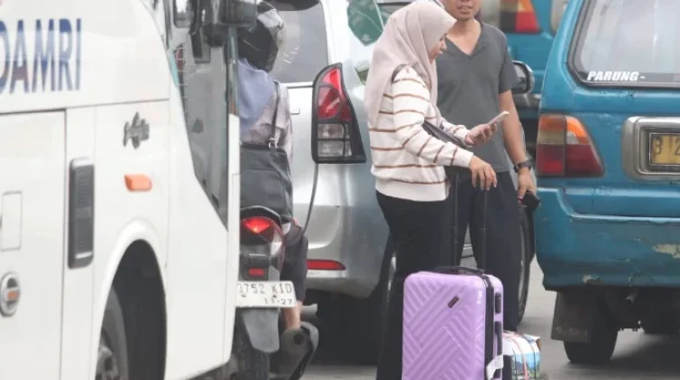 Arus Balik Terminal Lebak Bulus Terpantau Lenggang