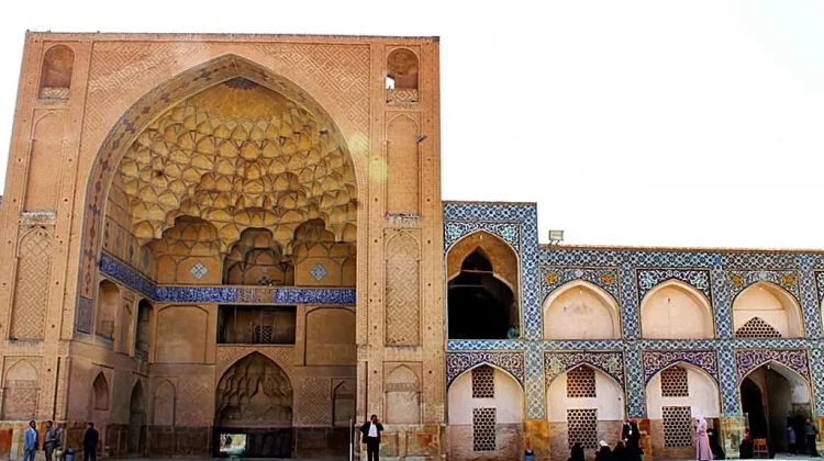 Keindahan dan Keunikan Iran dari Balik Lensa