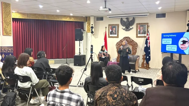 Webinar Peluang Kerja di Australia untuk Tenaga Perawat Indonesia