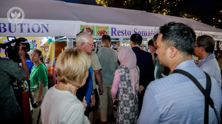 “Phsaar Reatrei” Jadi Ajang Promosi Produk dan Budaya Indonesia