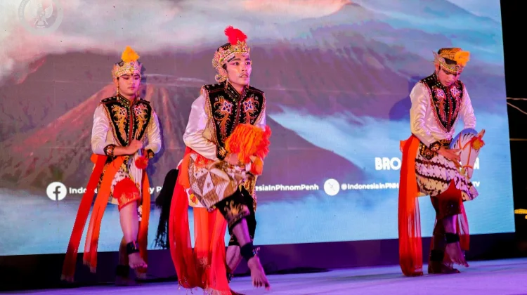 “Phsaar Reatrei” Jadi Ajang Promosi Produk dan Budaya Indonesia