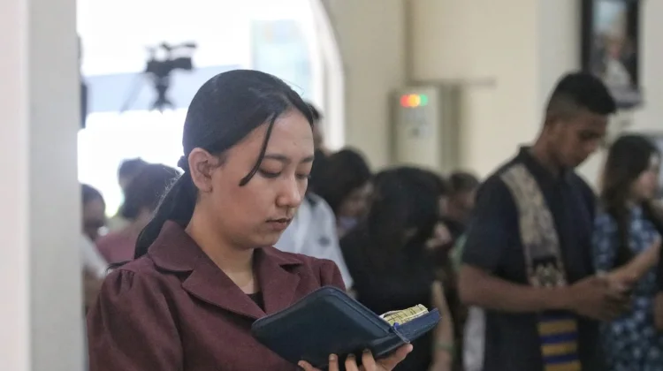 Penuh Iman dan Damai di Hari Kenaikan Tuhan Yesus Kristus